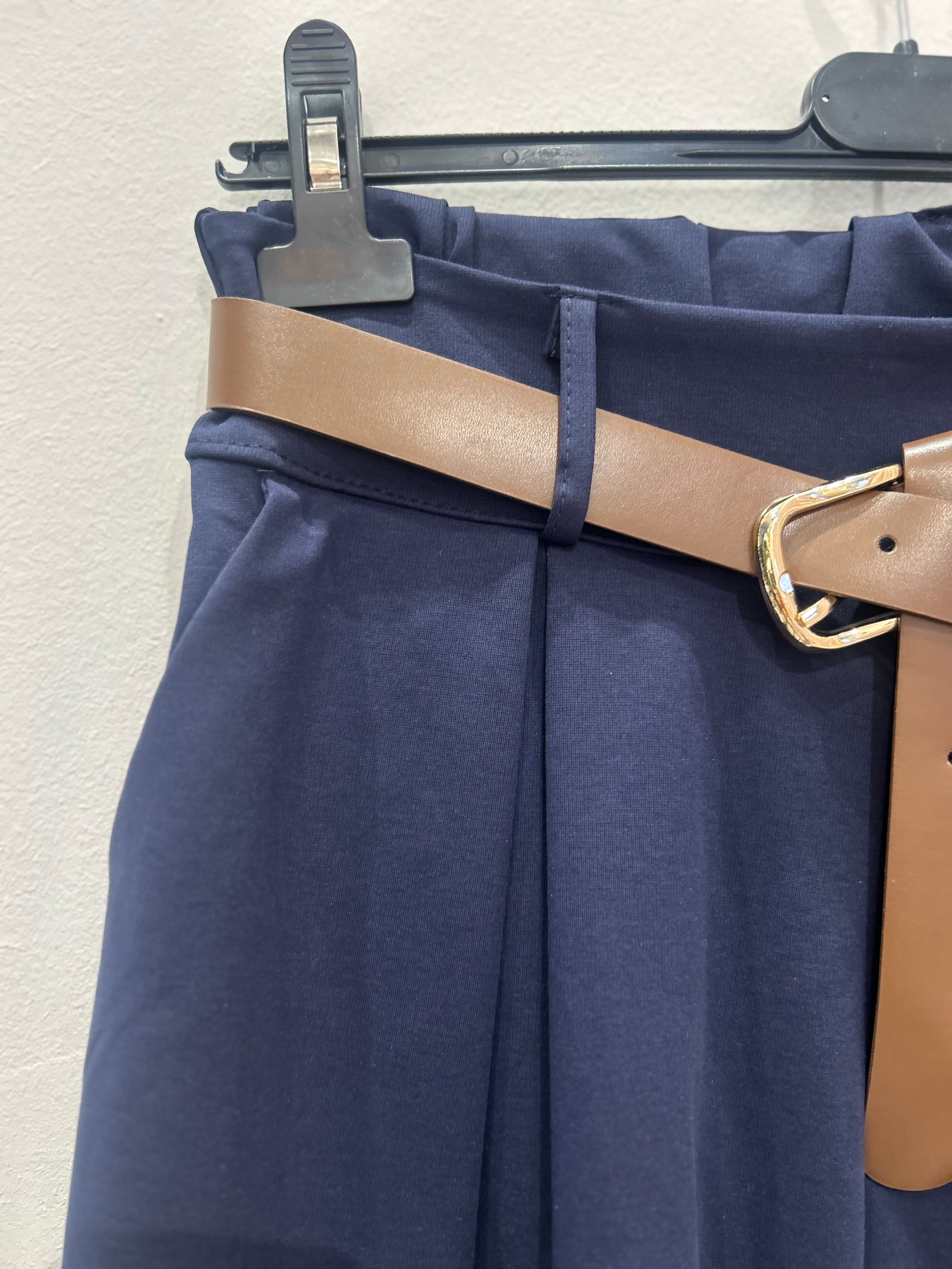 Falda Pinzas (varios colores)