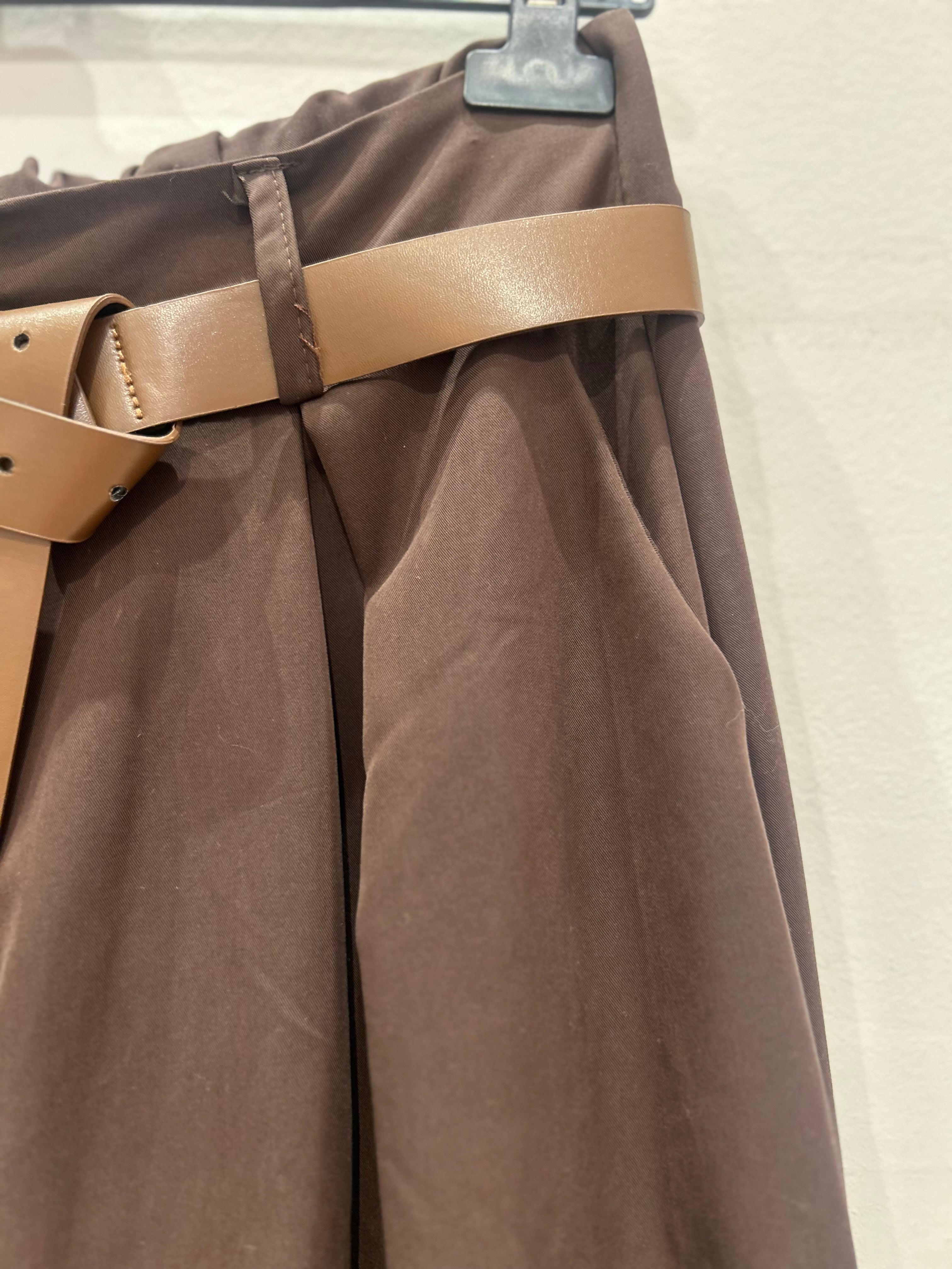 Falda Pinzas (varios colores)