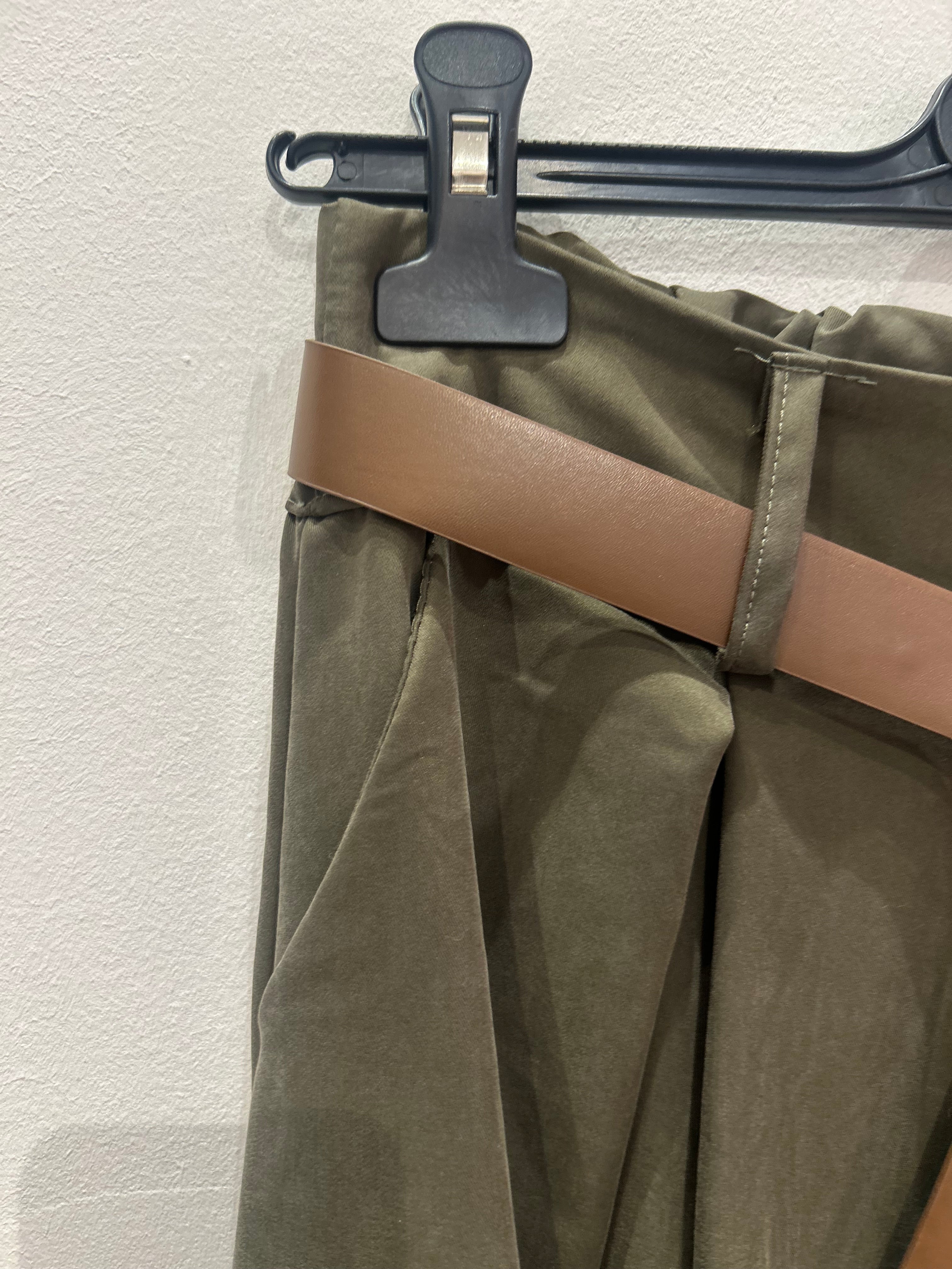 Falda Pinzas (varios colores)