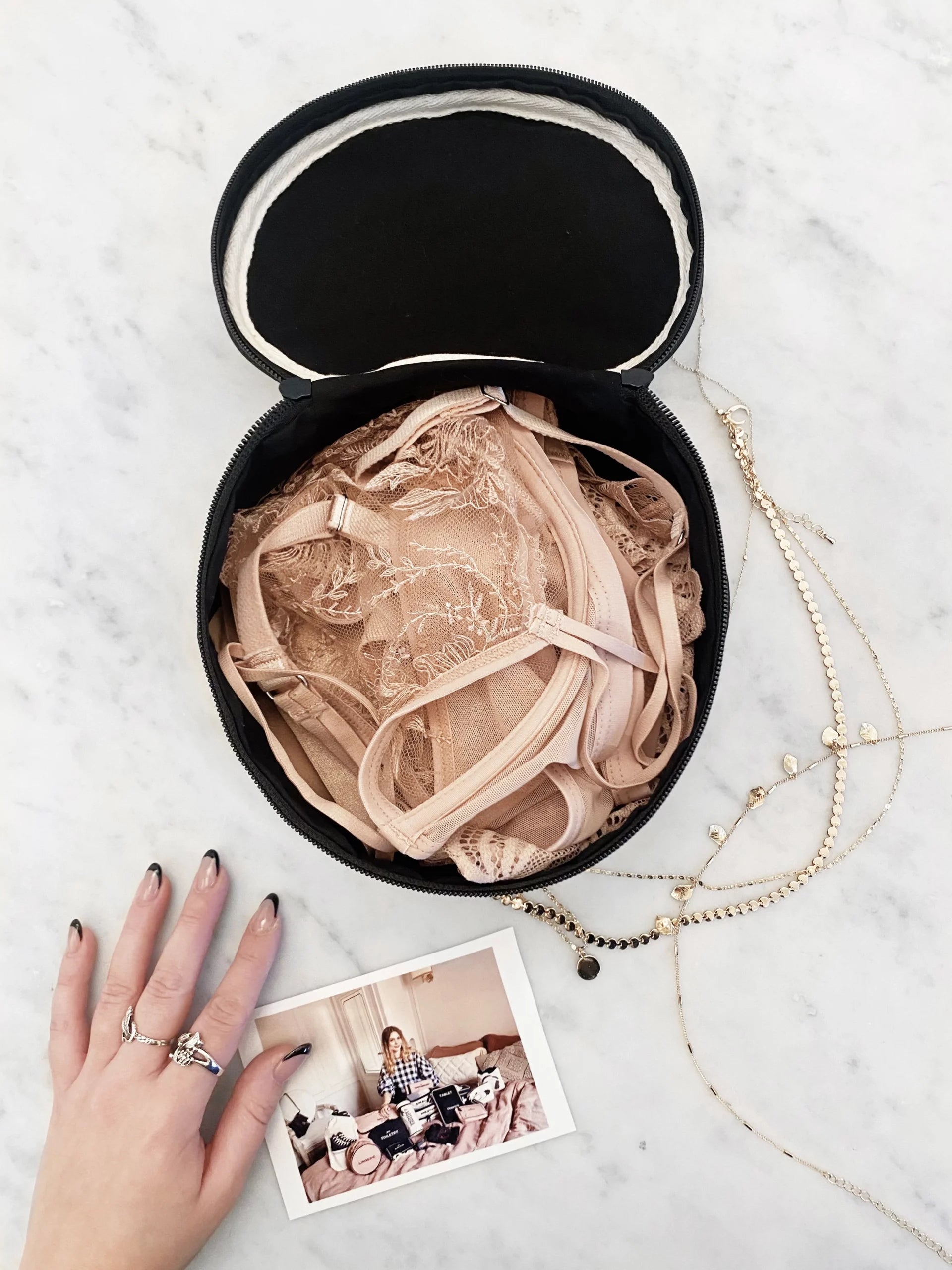 Pochette Rendondo para Lencería color Negro